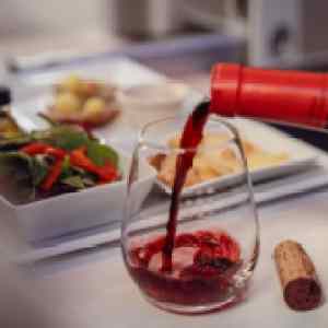Brussels Airlines reçoit des distinctions internationales pour sa sélection de vins en classe affaires
