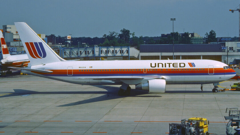 United Airlines révise ses plans de livraison d’avions face aux retards de Boeing et aux défis de la sécurité