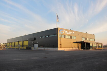 Finavia building with a flag on the roof