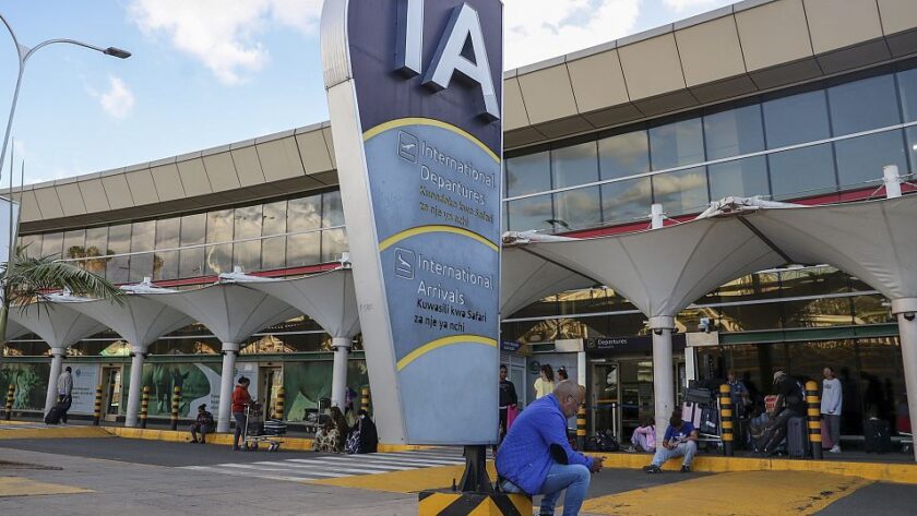 L’Autorité des aéroports du Kenya cherche à éviter une grève par le syndicat de l’aviation