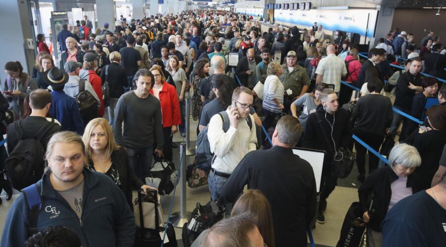 Les meilleurs et pires aéroports et compagnies aériennes pour les retards actuels