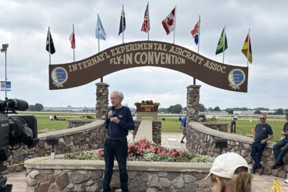 Unique à Oshkosh – Les nouvelles de l’aviation générale