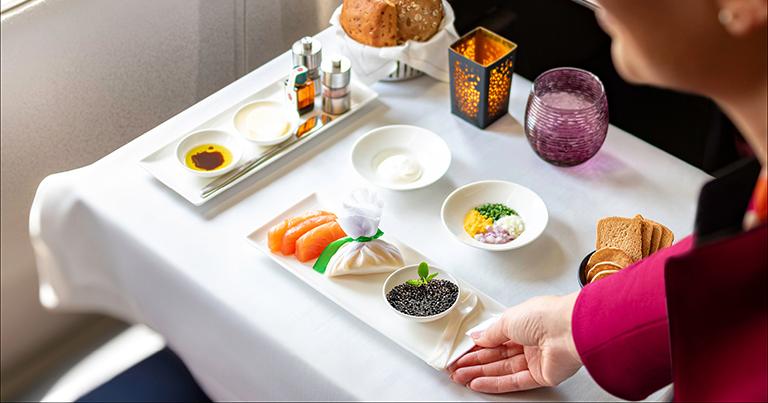 Qatar Airways lance le caviar en Classe Affaires