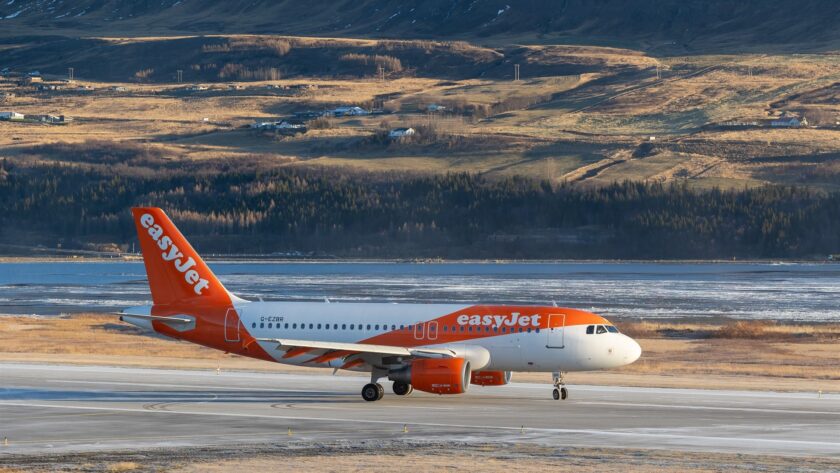 Suspicion de trafic d’êtres humains : vol easyJet de Athènes à Palma de Majorque interrompu