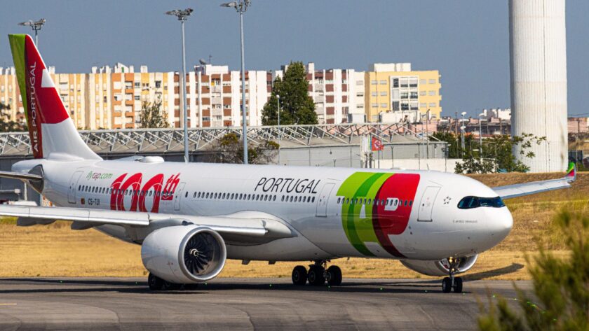 La compagnie aérienne TAP Air Portugal annonce un bénéfice de 72,2 millions d’euros au deuxième trimestre 2024, soutenu par une forte croissance du nombre de passagers et une discipline financière solide.