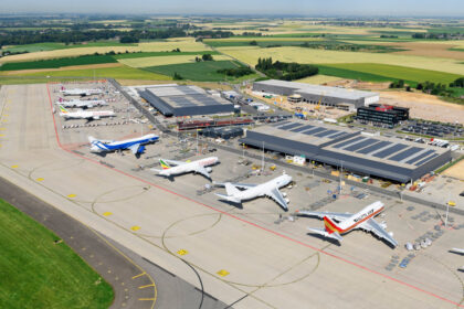 La croissance des mouvements de fret et du tonnage se poursuit à l’aéroport de Liège pour le septième mois consécutif