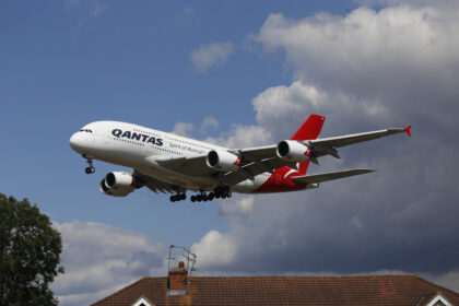 Qantas inaugure des vols historiques en Airbus A380 à destination de Johannesburg et renforce sa présence en Afrique grâce à un partenariat avec Airlink.