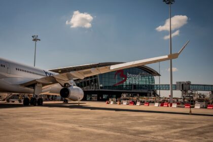 La croissance de 6% à l’aéroport de Bruxelles à l’été 2024: 4,9 millions de passagers et des performances exemplaires dans le fret