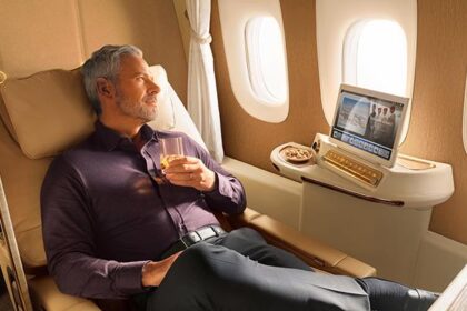 Emirates améliore l’expérience client avec un nouveau menu de spiritueux et de bières à bord