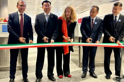 Le premier vol direct de China Eastern vers Xi’an inauguré à l’aéroport de Milan Malpensa, renforçant les relations entre l’Italie et la Chine