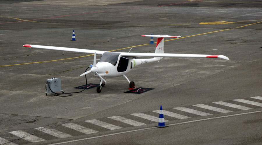 Centième vol électrique célébré à l’aéroport de Maastricht-Aix-la-Chapelle