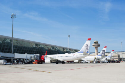 Tempêtes perturbatrices à l’aéroport de Palma de Majorque: les retards de vols s’annoncent longs pour la nuit