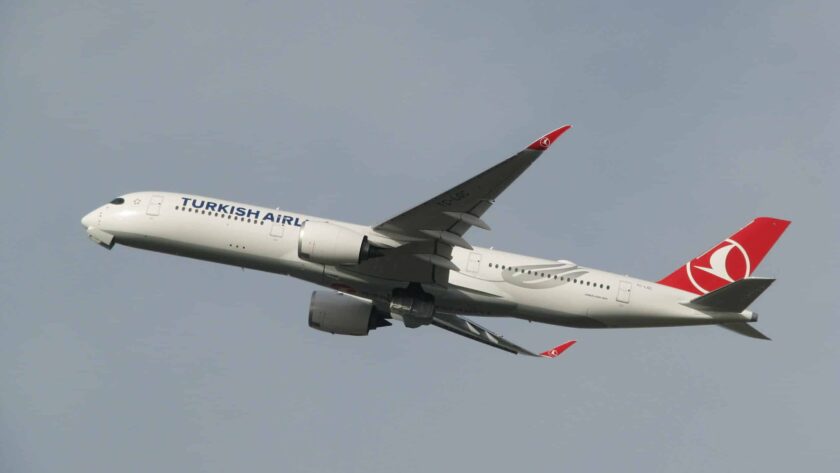 Décès en vol d’un pilote de Turkish Airlines malgré un atterrissage d’urgence à l’aéroport JFK de New York