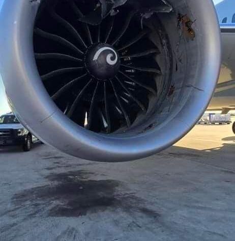 Le moteur du Boeing 787 d’American Airlines endommagé suite à un incident avec un conteneur à Chicago O’Hare