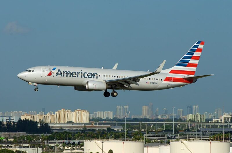 La FAA enquête sur une quasi-collision en plein ciel entre un Boeing 737 d’American Airlines et un Cessna au-dessus d’Austin, au Texas.