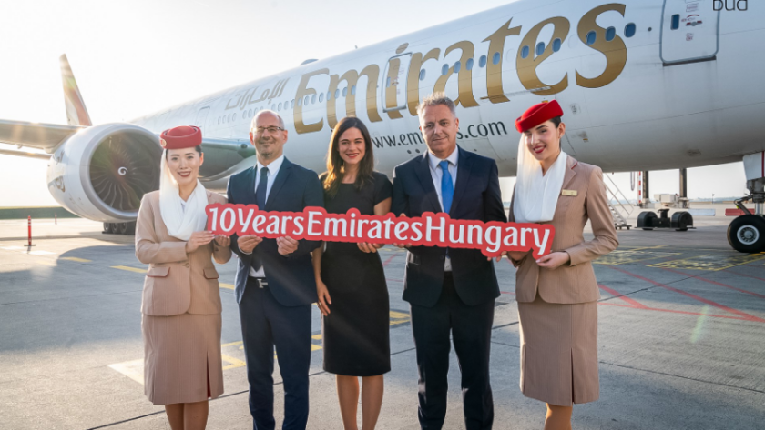 10 ans d’expansion de la connectivité : célébration entre l’aéroport de Budapest et Emirates