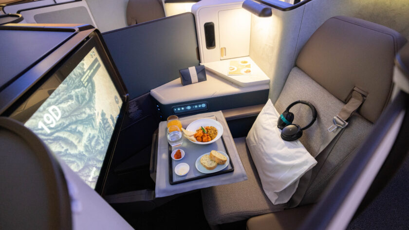 Cathay Pacific dévoile Aria Suite : Une nouvelle référence en matière de voyage en classe affaires.