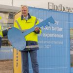 Le terminal de l’aéroport d’Eindhoven s’agrandit face à l’affluence croissante des voyageurs