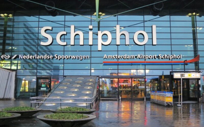 Augmentation du trafic passager et du fret à l’aéroport d’Amsterdam Schiphol en octobre 2024